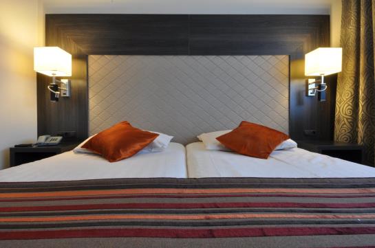 Hotel Terminus Goes 1