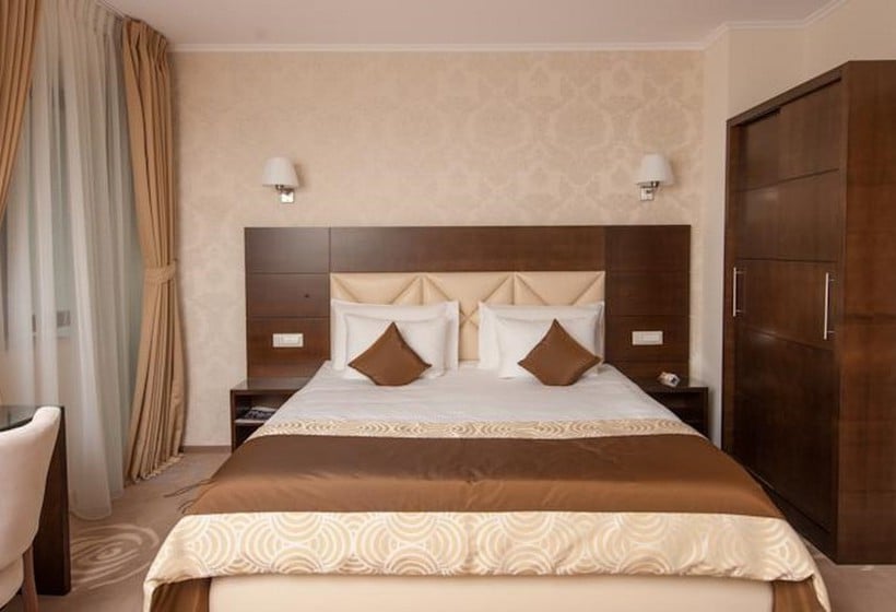 Hotel Coroana de Aur