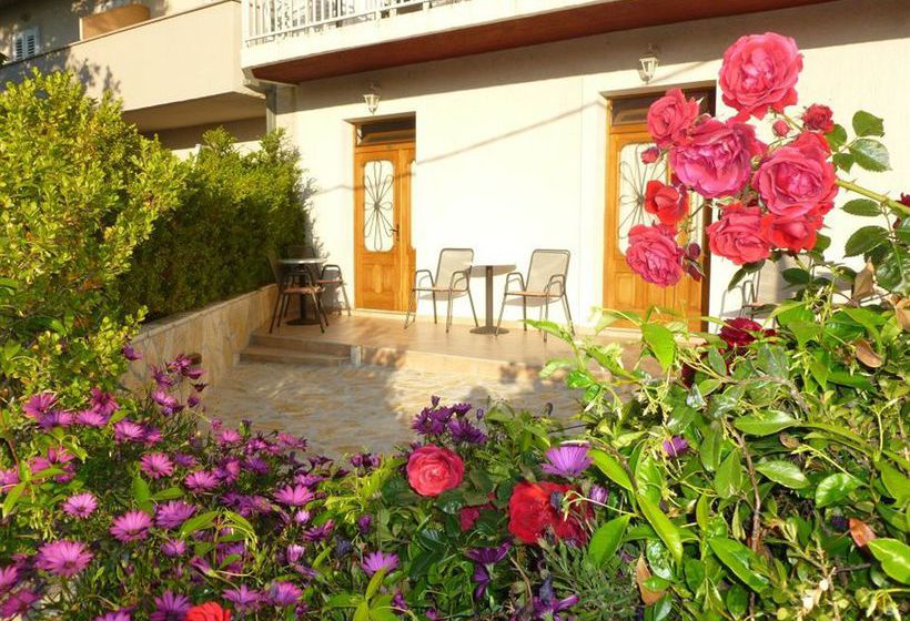 Bacan Serviced Apartments