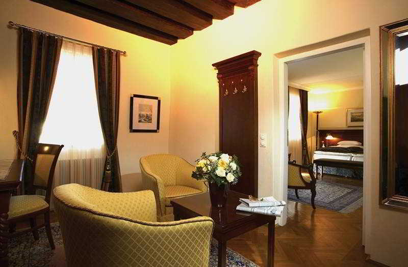 Radisson Blu Hotel Altstadt