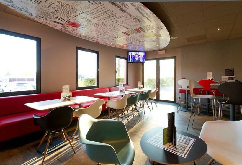 Hotel Ibis Brussels Airport 13