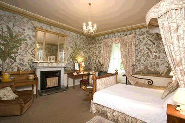 Hôtel Culcreuch Castle & Country Park 2