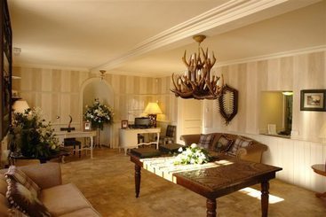 Hôtel Culcreuch Castle & Country Park 3