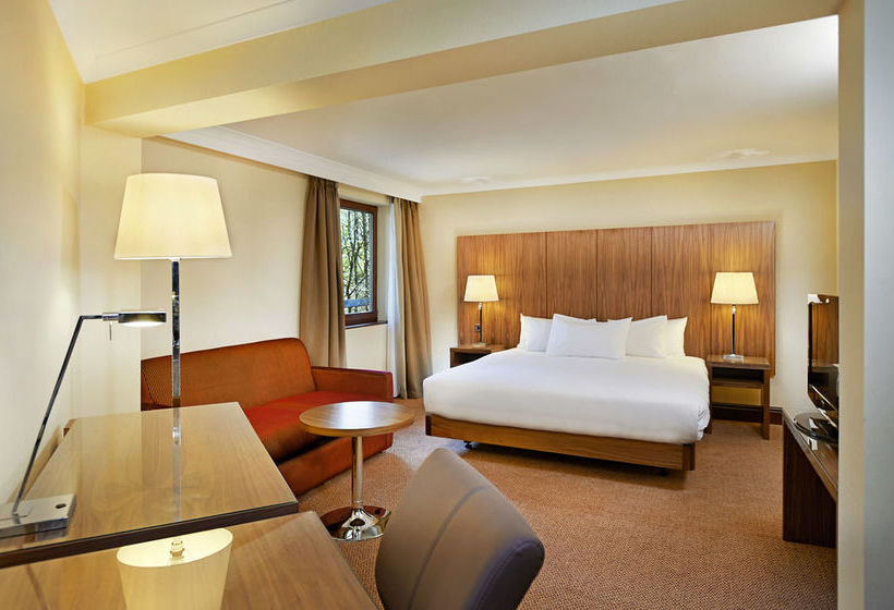 Hotel DoubleTree by Hilton Southampton 10