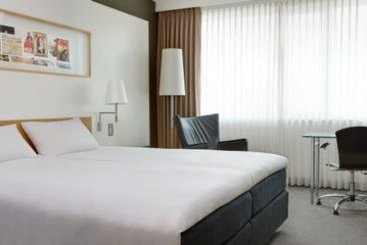 Steigenberger Airport Hotel Amsterdam 18