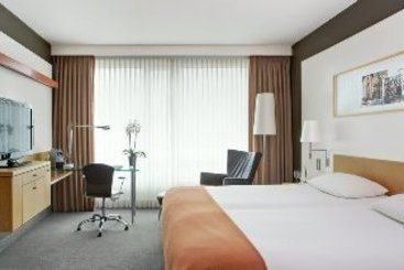 Steigenberger Airport Hotel Amsterdam 9