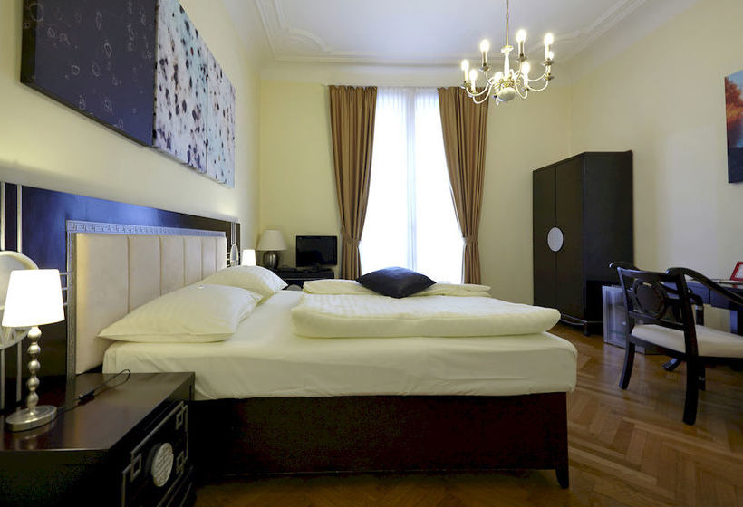 Hotel Pension Museum 2