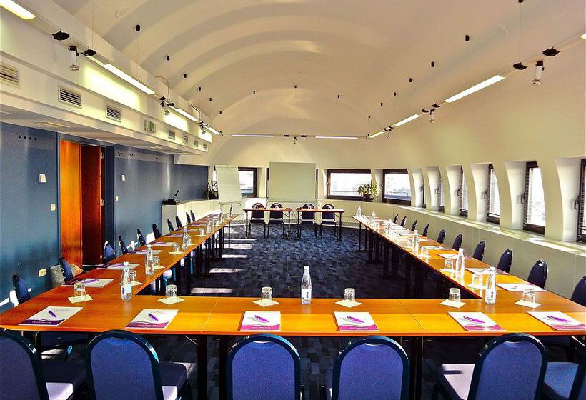 Hôtel Citadines Toison d'Or Brussels