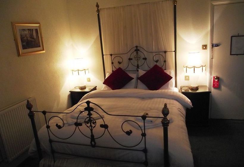 The Bryn Howel Hotel & Restaurant 1