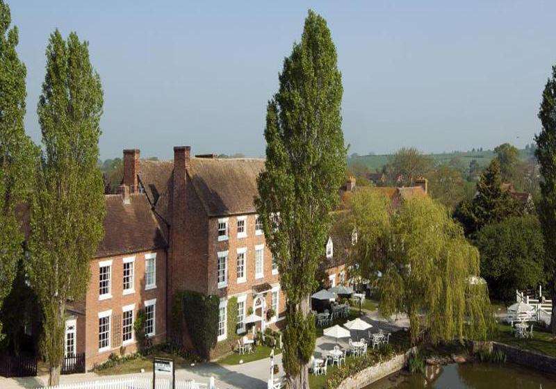 Hotel Corse Lawn House