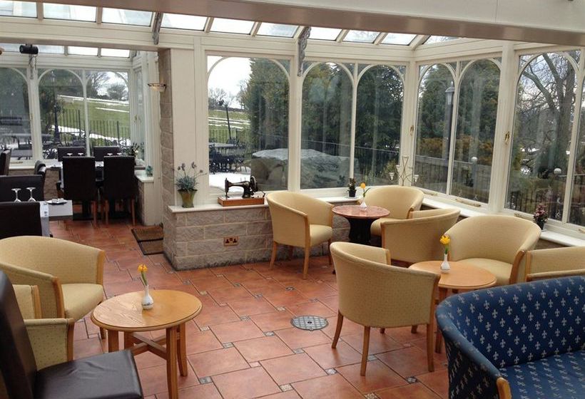 Hotel The Dog & Partridge Country Inn