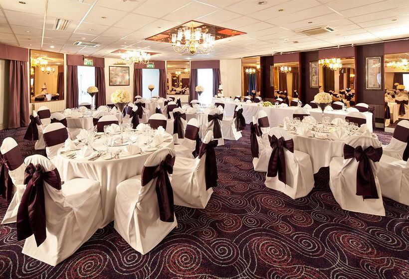 Hotel Mercure Chester Abbots Well