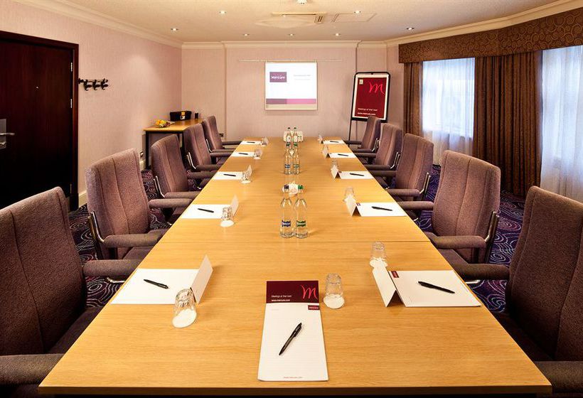 Hotel Mercure Chester Abbots Well 8