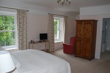 Hôtel Hundred House 11