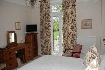 Hôtel Hundred House 15