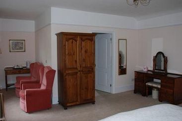 Hôtel Hundred House 8