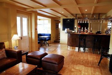 Hotel Hurtwood Inn 11