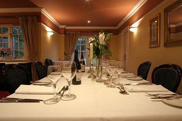 Hotel Hurtwood Inn 13