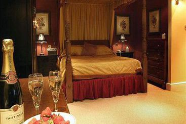 Hotel Hurtwood Inn 15