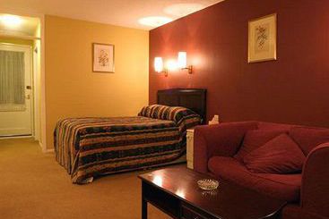 Hotel Hurtwood Inn 19