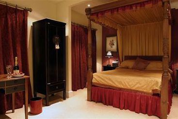 Hotel Hurtwood Inn 4