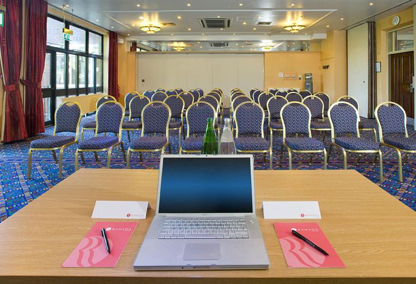 Hôtel Legacy Farnham Hog's Back