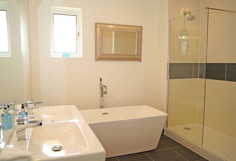 Moorland Garden Hotel 13