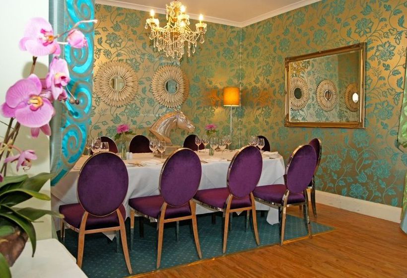 Moorland Garden Hotel 3