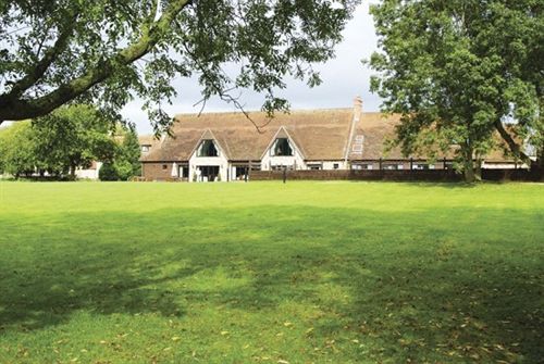 Hotel Oxford Thames Four Pillars 16