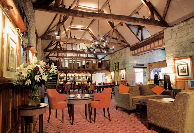 Hotel Oxford Thames Four Pillars 3