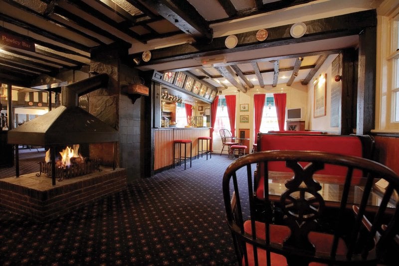 Best Western Rose & Crown Hotel 9