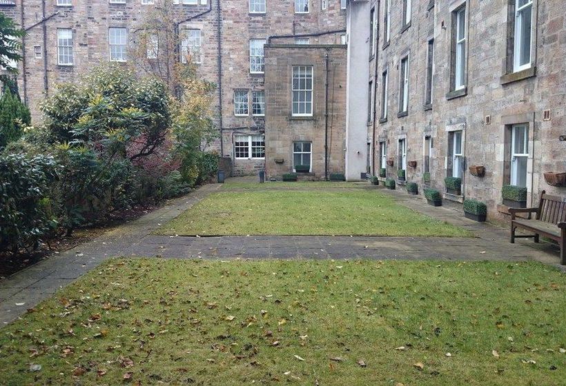 Fountain Court Apartments Royal Garden