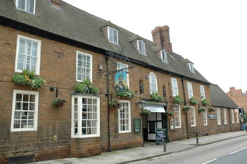 Saracens Head Hotel