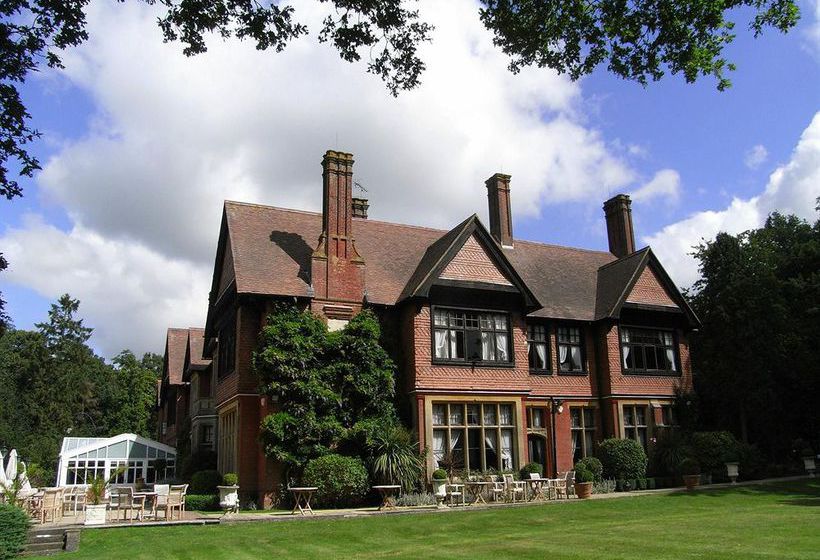 Hotel Stanhill Court