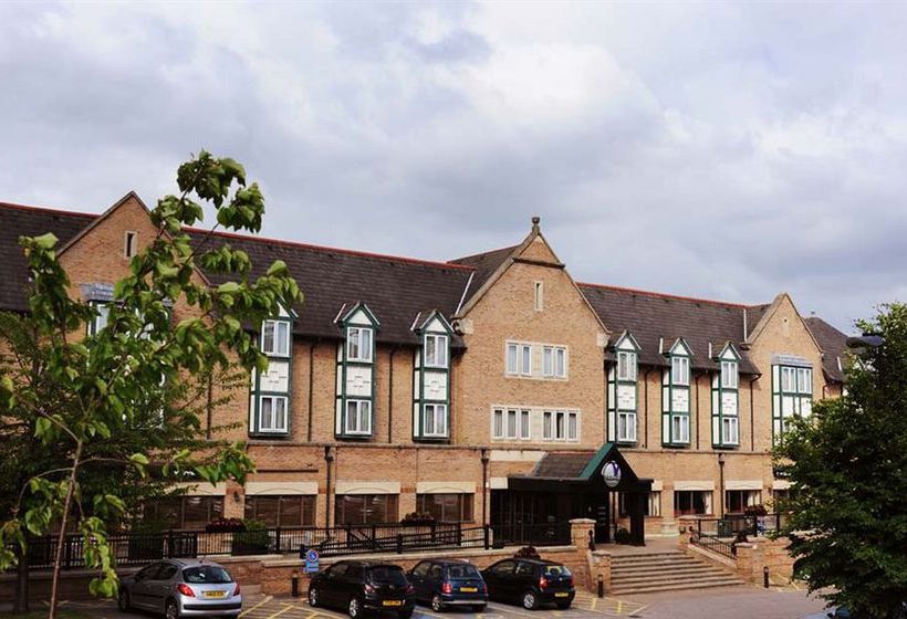 De Vere VILLAGE Leeds North Hotel & Leisure Club