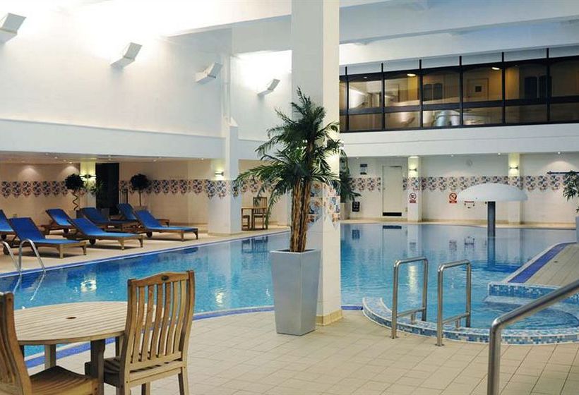 Resort Village Hotel & Leisure Club Wirral 12