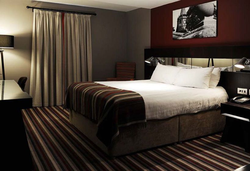 Resort Village Hotel & Leisure Club Wirral 5