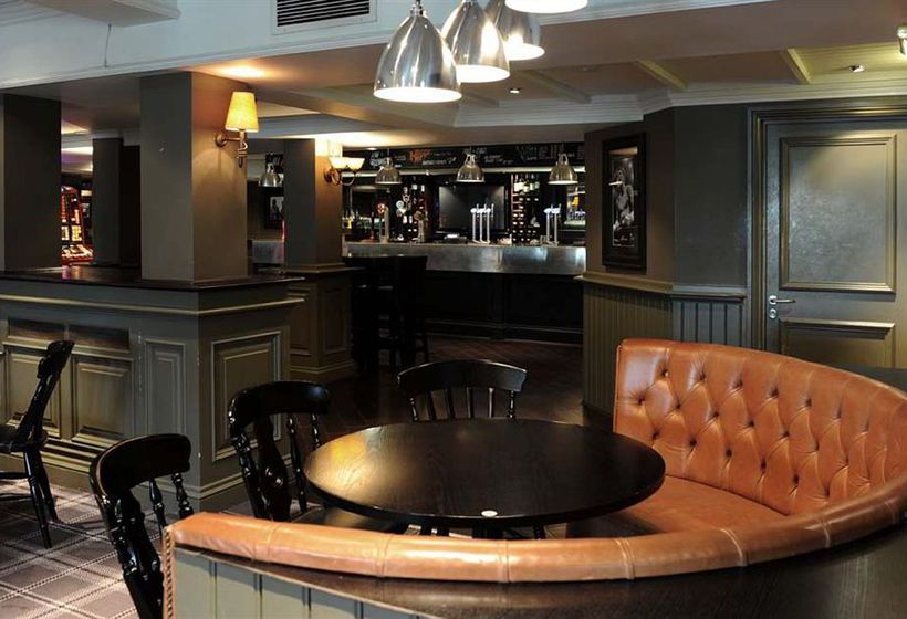 Resort Village Hotel & Leisure Club Wirral 9