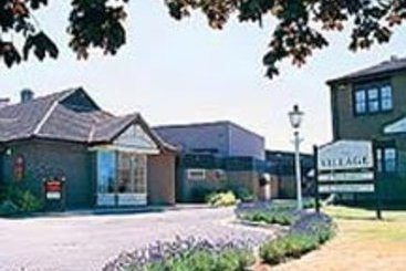 Hotel Village Swindon