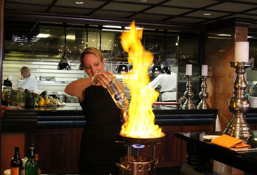 Beach Hotel Noordwijk 13