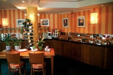 Hôtel Highland Carlton 18