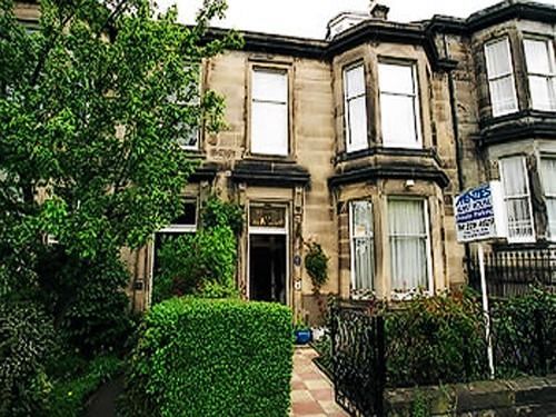 Hotel Menzies Guest House