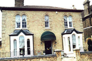 Hôtel Charlotte House 1