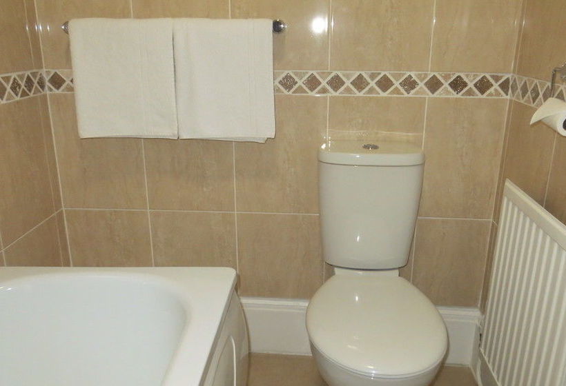 Hotel Ambassador Court 12