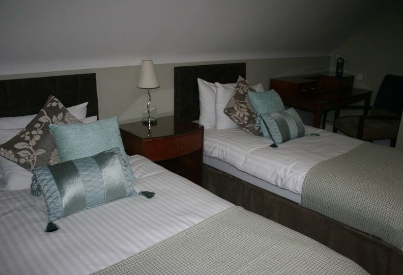 Hotel Ambassador Court 4