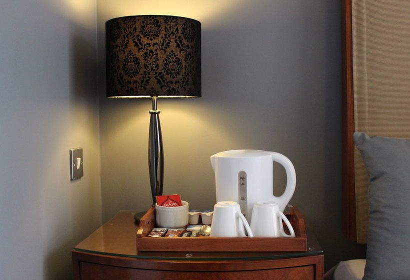 Hotel Ambassador Court 7