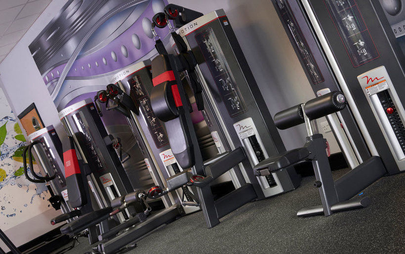 Suites Hotel Knowsley 1