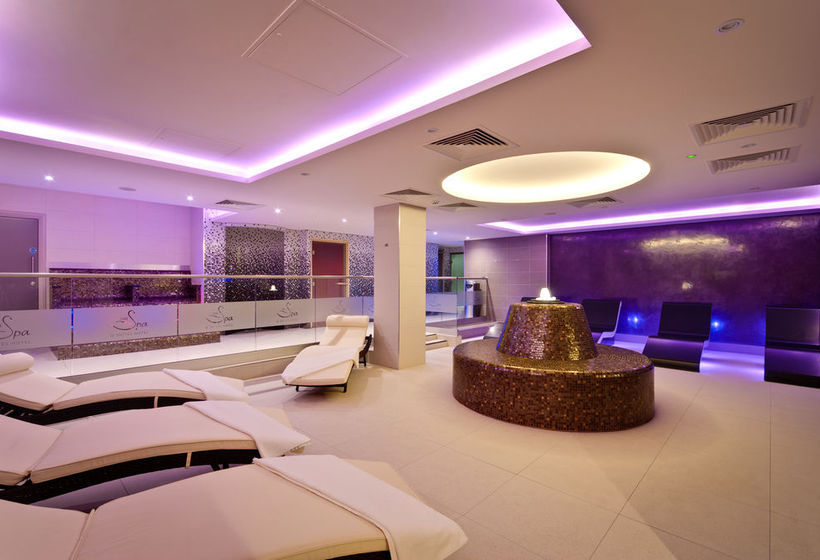 Suites Hotel Knowsley 10