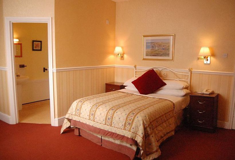 Bed and Breakfast Eurobar Cafe & Hotel