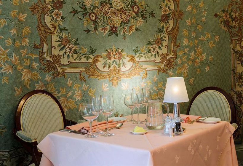 Hotel Tre-Ysgawen Hall 18